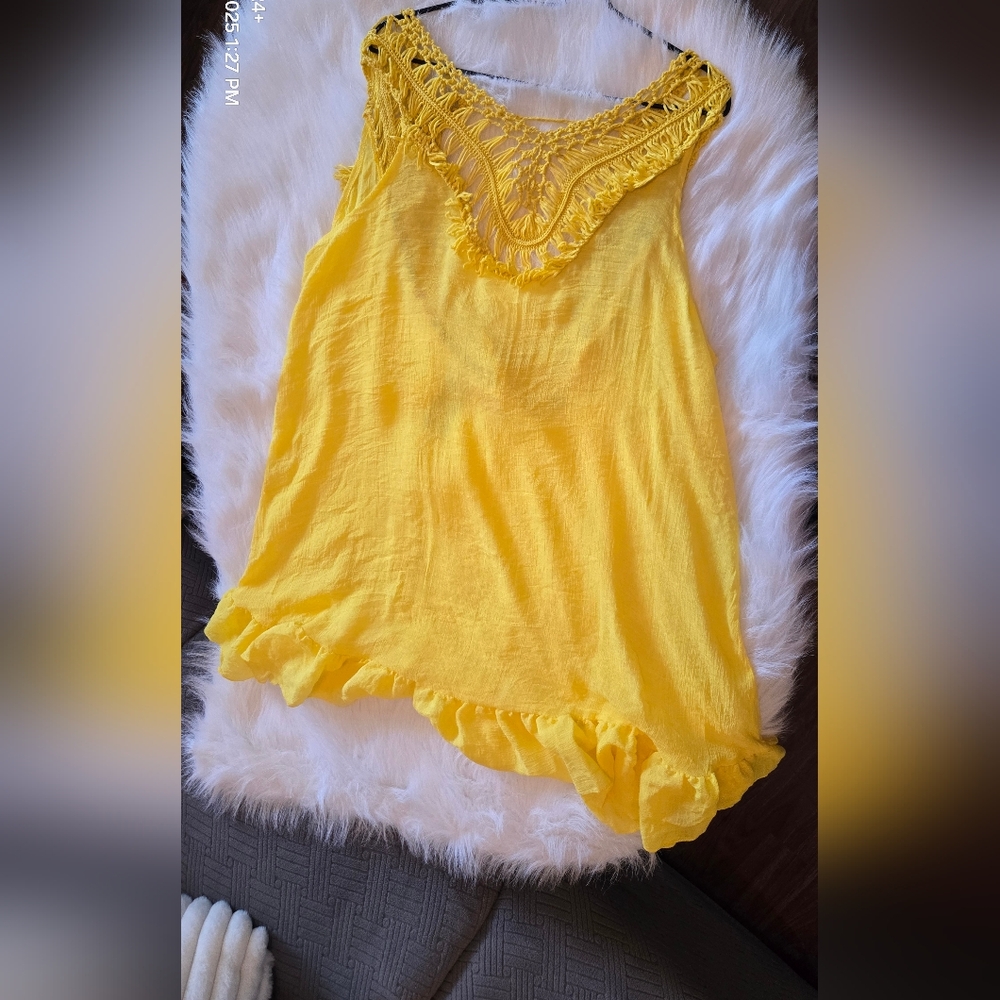 Yellow Ruffled Embellished Tank Top - Picture 5 of 9